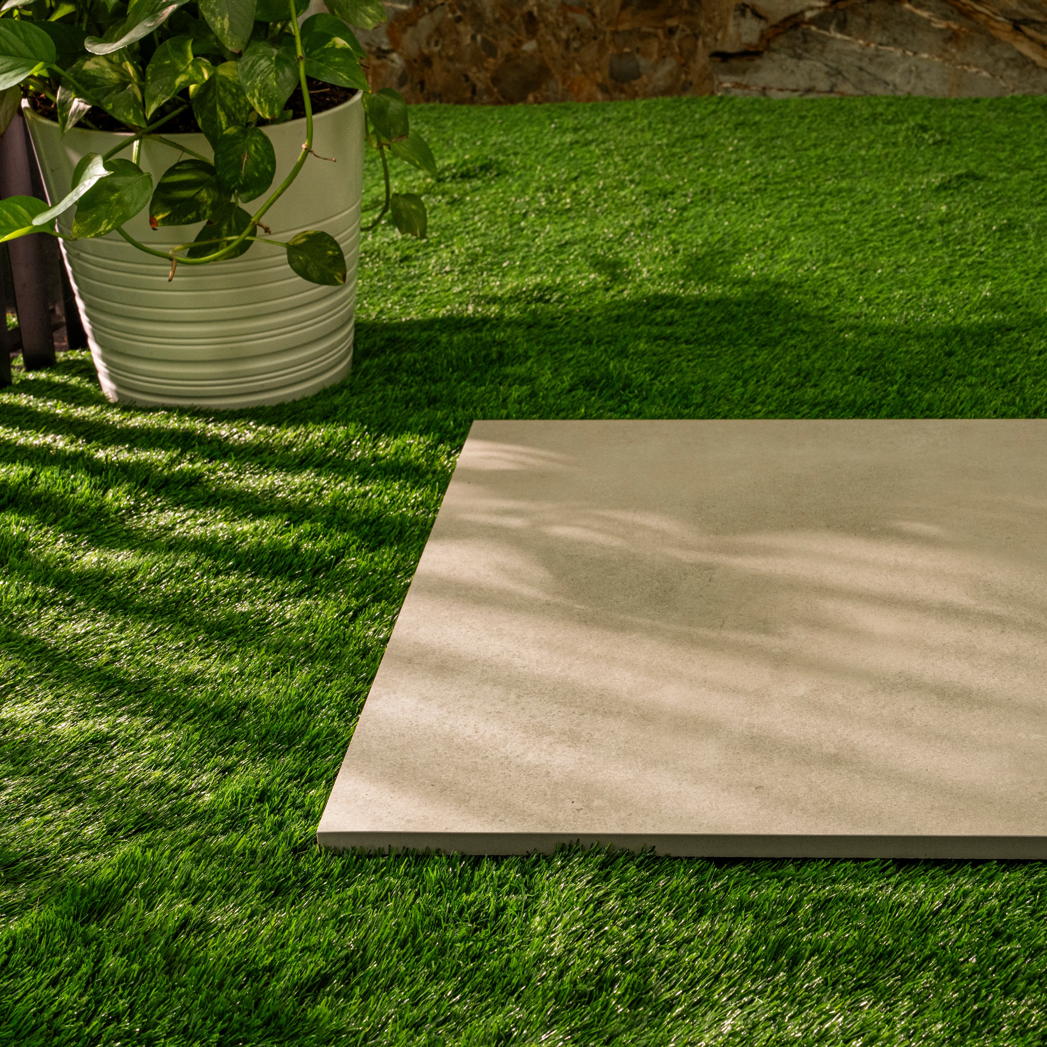 Luna Off White Marble Look Porcelain Tile 60x120cm – 1.6mm Thickness