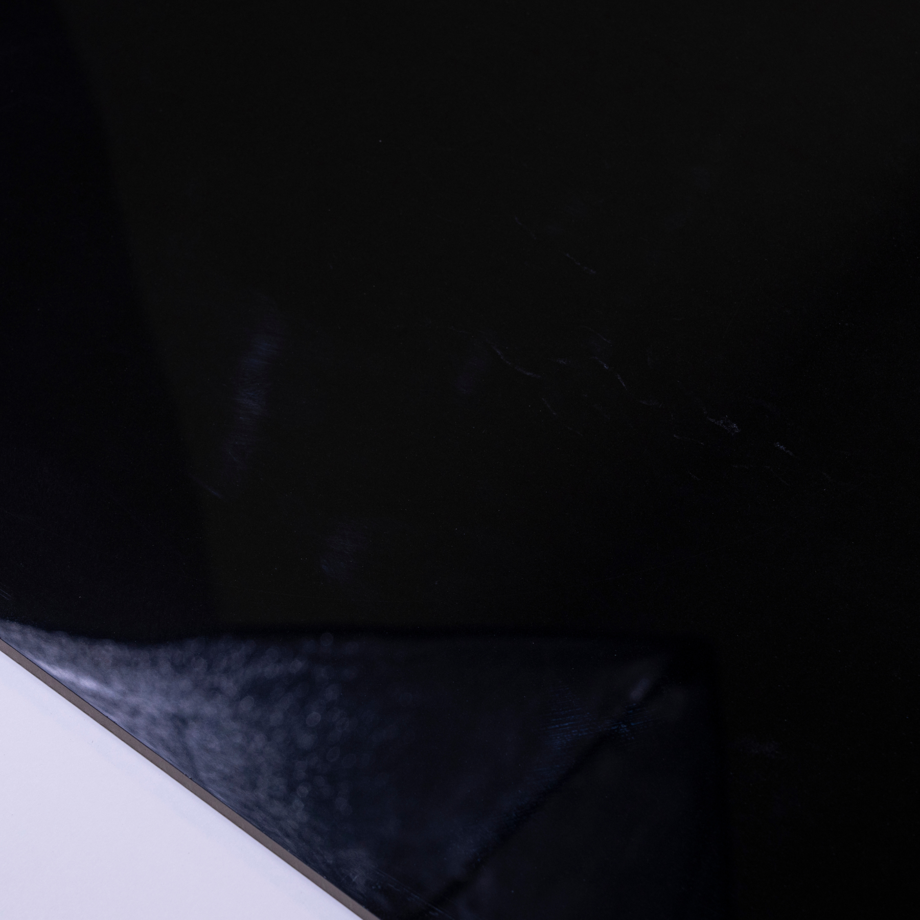 Obsidian Black porcelain tile 60x120cm 9mm thickness, solid black modern design, durable porcelain, ideal for luxury floors and walls.