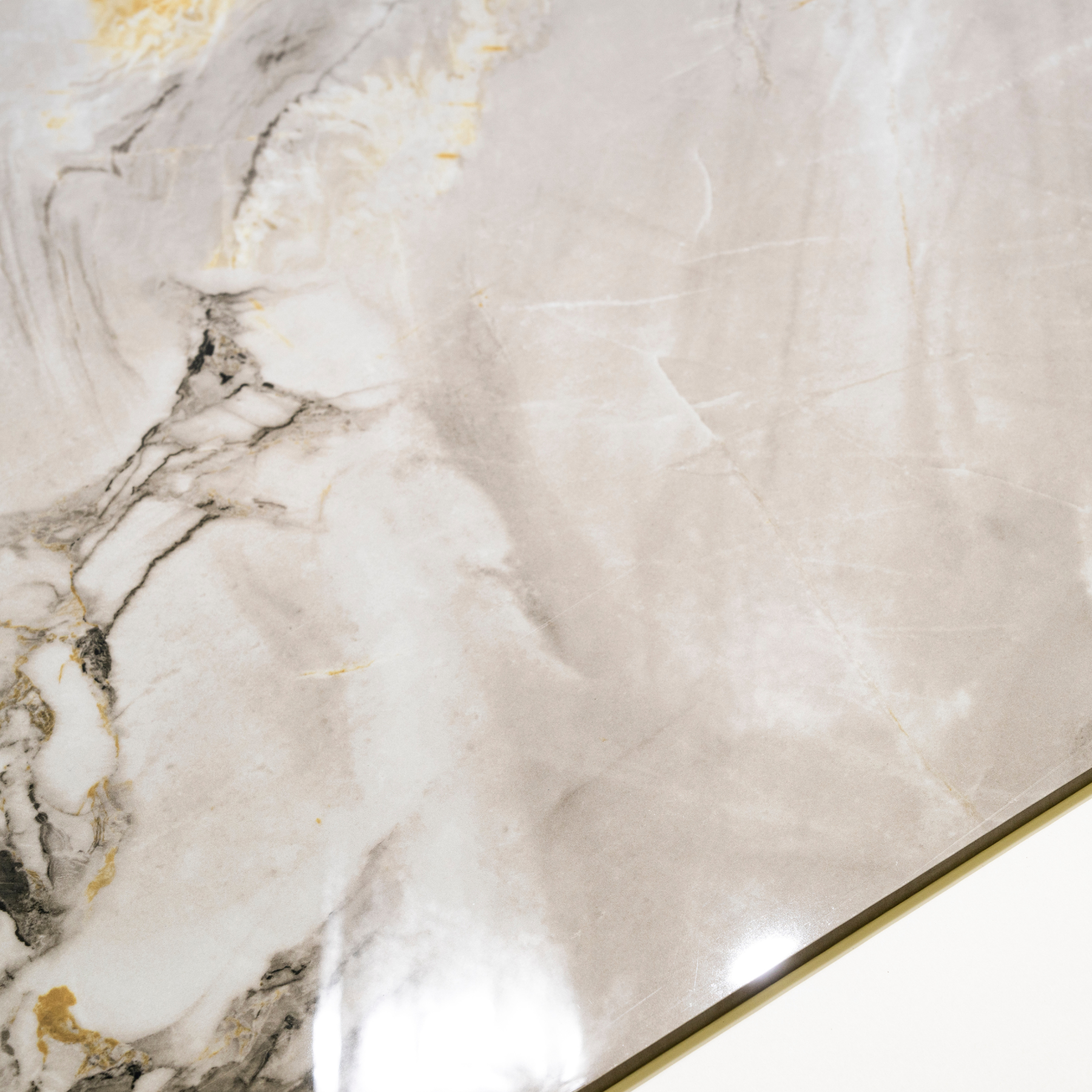 Porto Gold porcelain tile 60x120cm 9mm thickness, marble look design with gold veining, durable porcelain, ideal for luxury floors and walls.